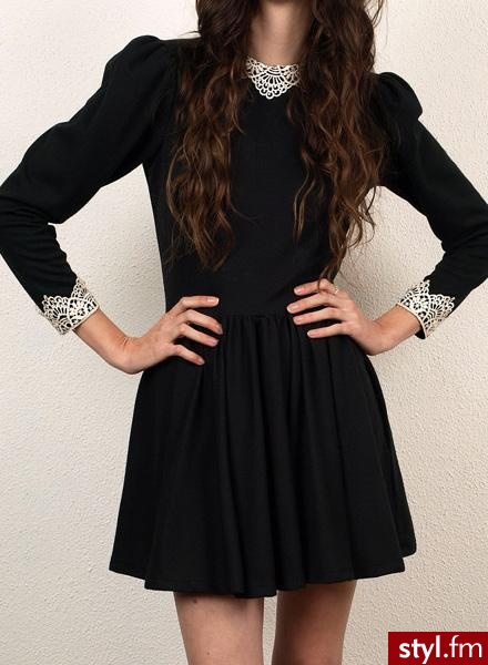 Sukienki Moda