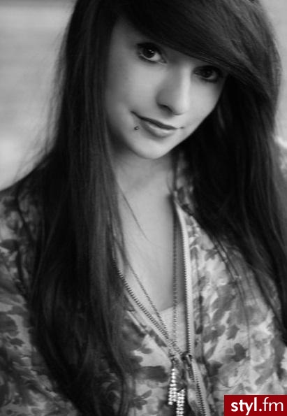 Średnie Fryzury
