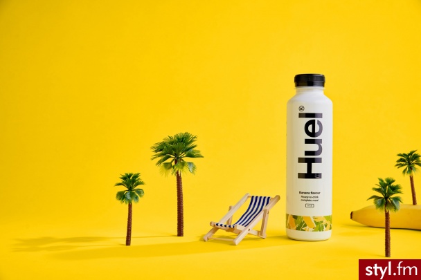 Słodki i kremowy smak bananowy jest czwartym smakiem dodanym do linii Huel RTD! A każda butelka to idealnie zbilansowany posiłek składający się z naturalnych i zrównoważonych składników. Szukaj na Huel.com. - Sport i fitness