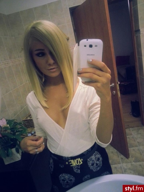 Blond Rozpuszczone Proste Na co dzień Średnie Fryzury