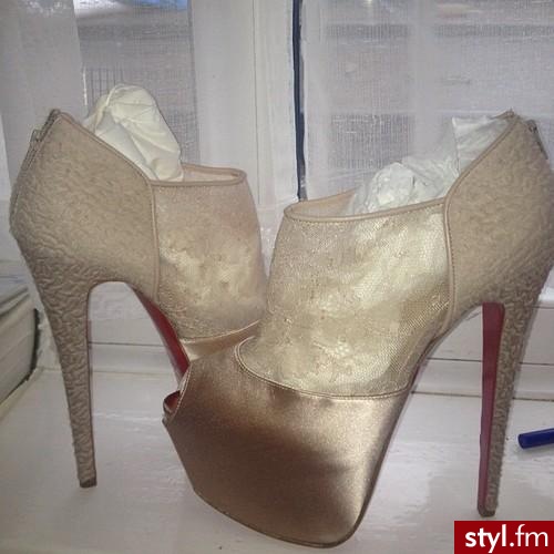 Szpilki Buty Moda