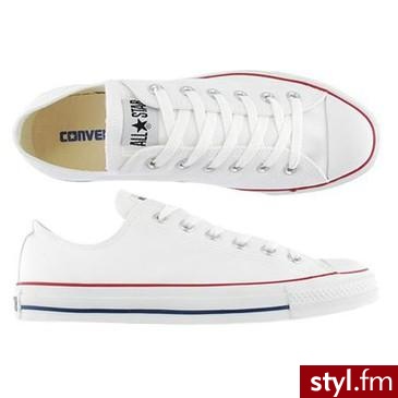 Zdjęcie dodane do bazy zdjęć Stylera - Trampki Buty Moda
