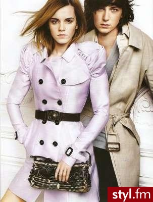 Emma Watson - Burberry 2010 - Pozostałe Ciuchy Moda