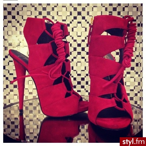 Szpilki Buty Moda