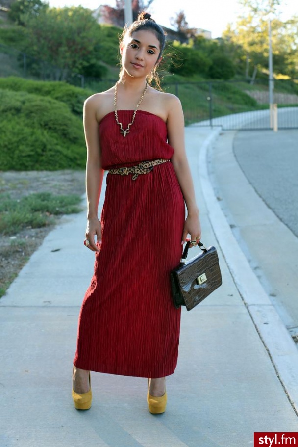 Sukienki Moda