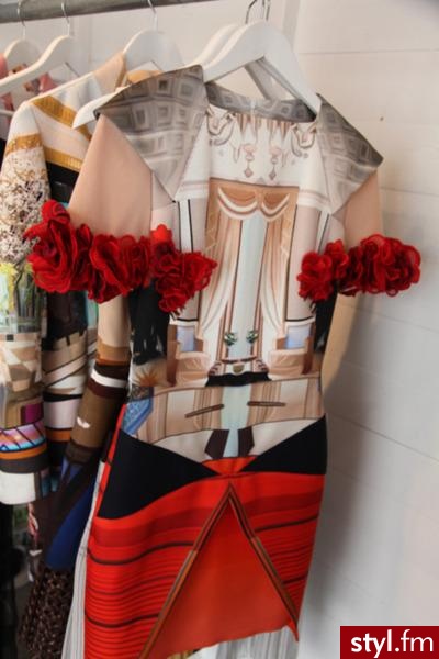 Sukienki Moda