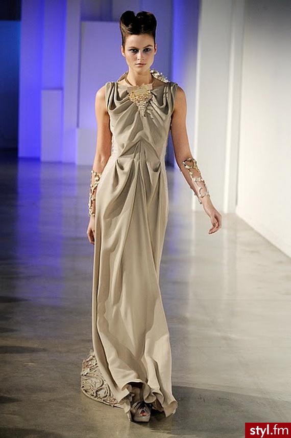 Sukienki Moda