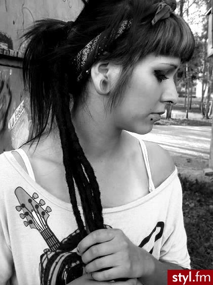 Yuku Muku - Średnie Fryzury