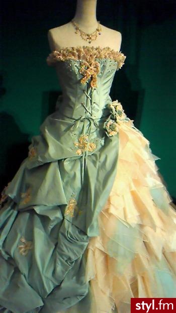 Sukienki Moda