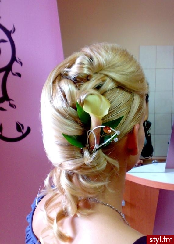 Blond Upięcie Kręcone Ślubne Długie Fryzury