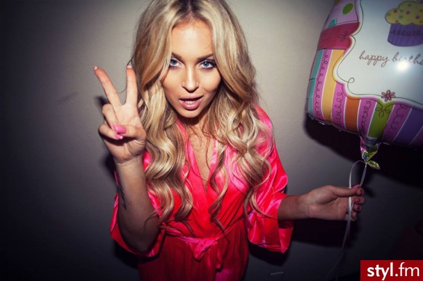Blond Rozpuszczone Kręcone Na co dzień Długie Fryzury