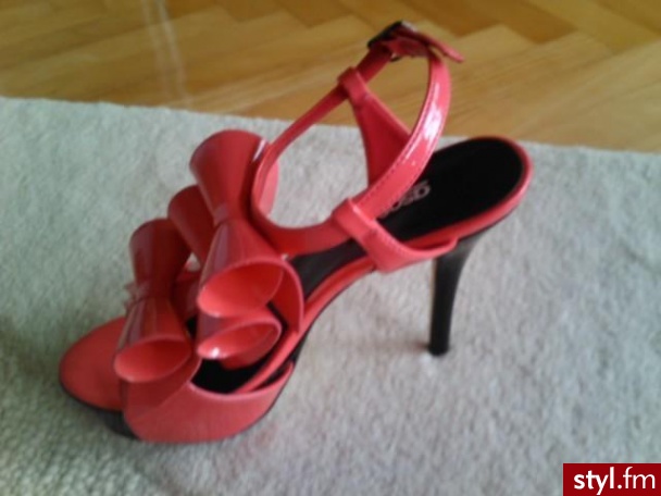 Szpilki Buty Moda