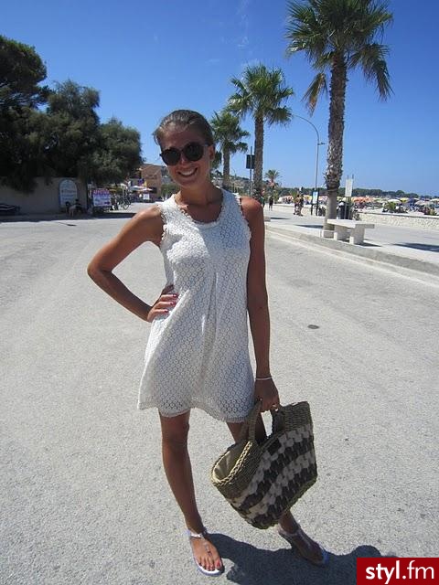 Sukienki Moda