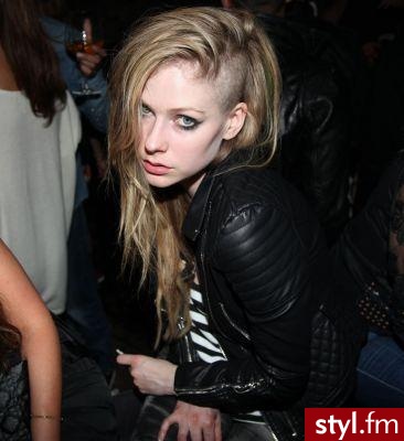 Blond Punk Rock Alternatywne Długie Fryzury