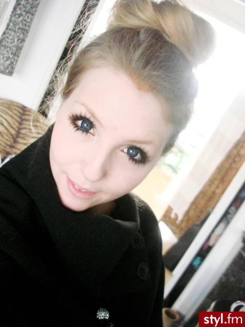 Średnie Fryzury