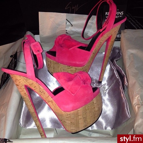 Szpilki Buty Moda