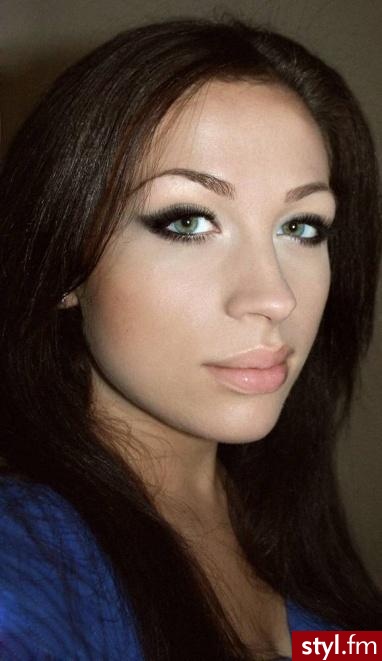 nioch nioch. http://www.snobka.pl/artykul/9381/makijaz_194_-_megan_fox - Makijaże
