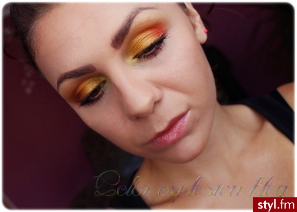 http://color-explosion-blog.blogspot.com/ - Wieczorowe Makijaże