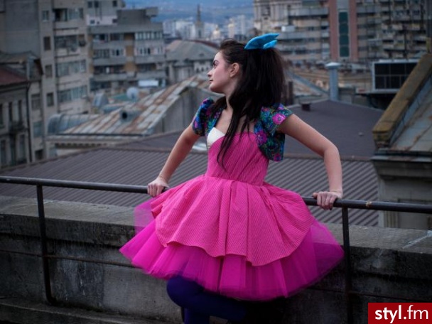 Sukienki Moda