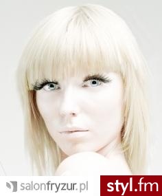 Średnie Fryzury