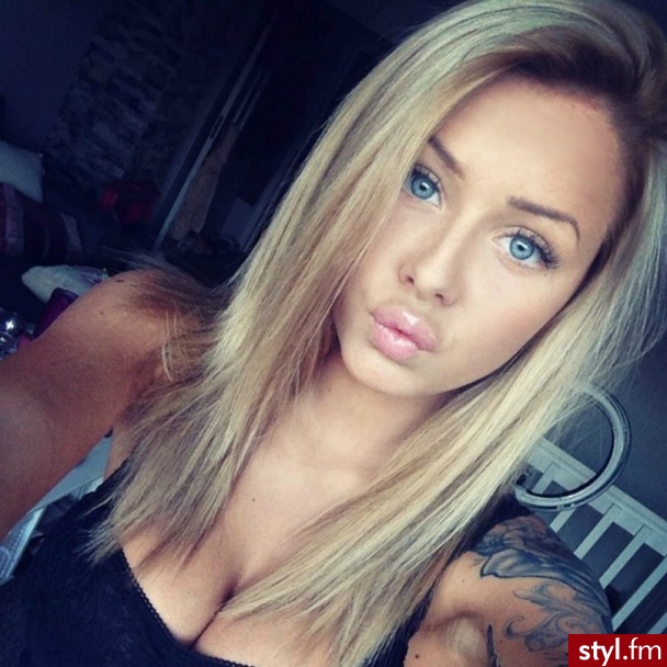 Blond Rozpuszczone Proste Na co dzień Średnie Fryzury