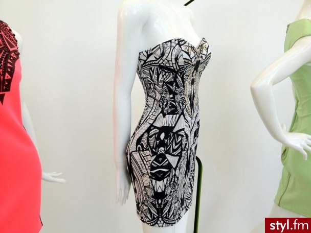 Sukienki Moda