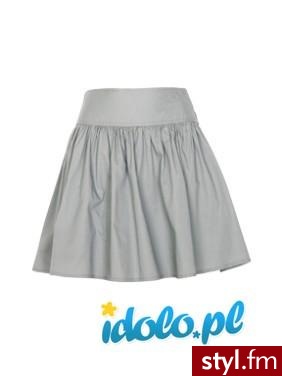Damska kolekcja Cubus. Pobrano ze strony: http://idolo.pl/moda/damska,kolekcja,cubus,na,jesien,i,zime,2009,2010,g,1393,47.html - Pozostałe Ciuchy Moda
