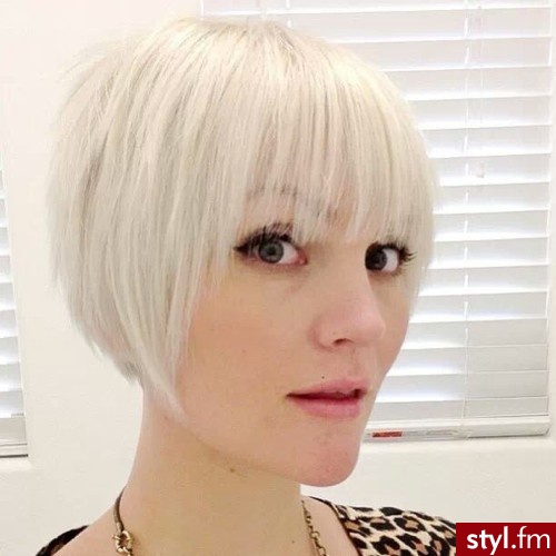 Blond Rozpuszczone Proste z grzywką Na co dzień Krótkie Fryzury
