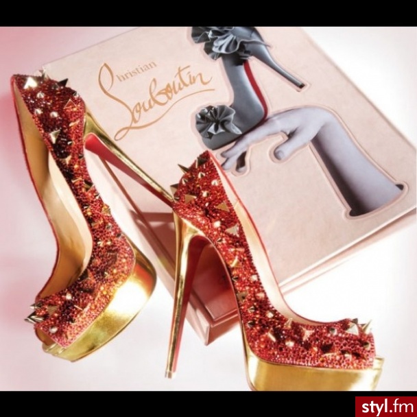 Szpilki Buty Moda