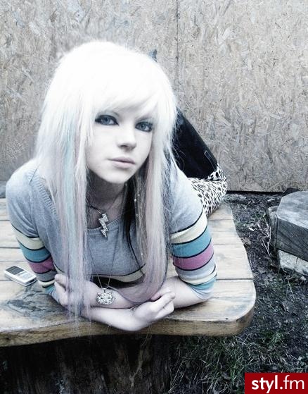 EMO Alternatywne Średnie Fryzury