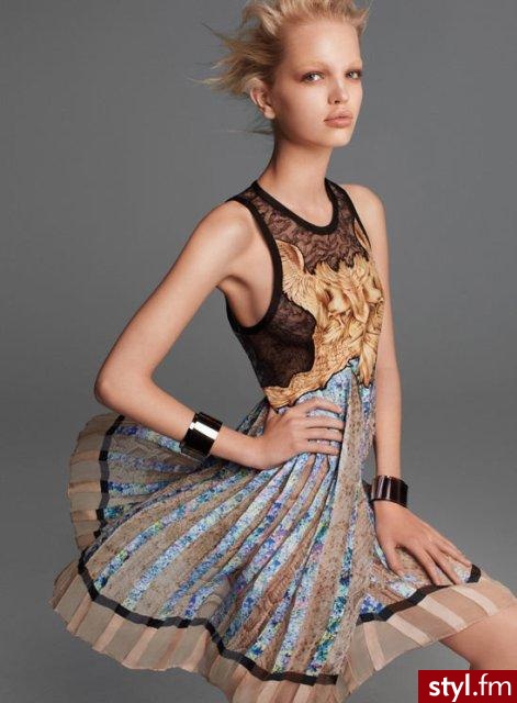 Sukienki Moda