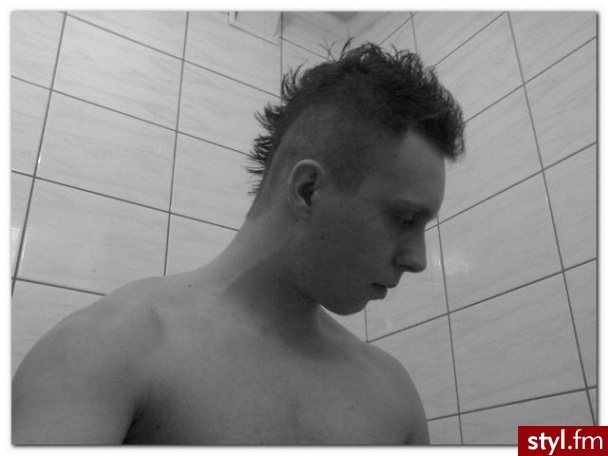 wlosy :P - Średnie Męskie Fryzury