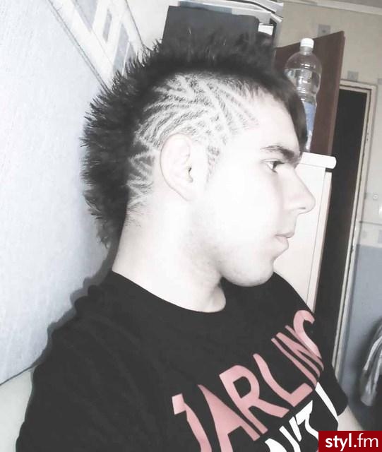 Samoróbny wzorek ;) - Punk Rock Alternatywne Średnie Fryzury