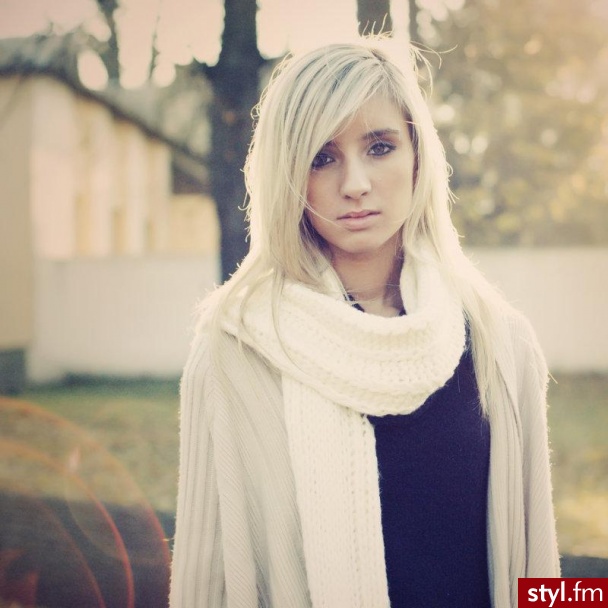 Półdługie - Średnie Fryzury