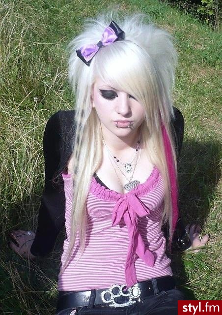 EMO Alternatywne Średnie Fryzury