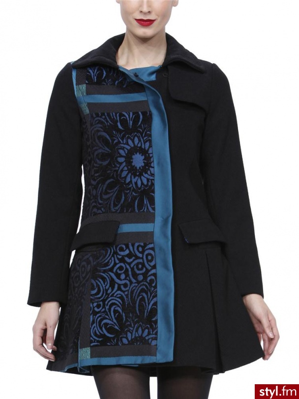 Desigual Płaszcz Dreams czarno/niebieski 38 - Płaszcze Okrycia Moda