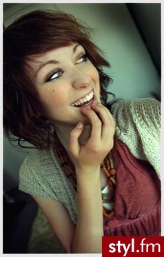 Średnie Fryzury
