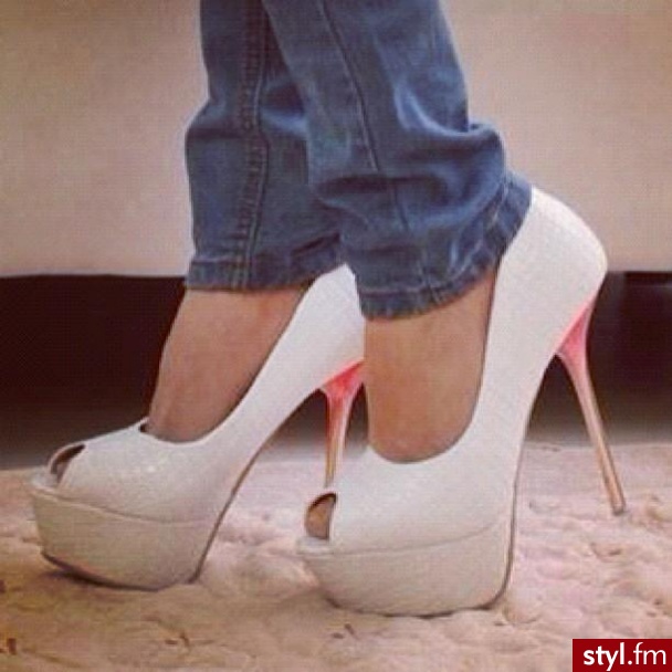 Szpilki Buty Moda