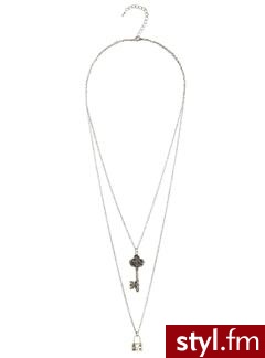 Padlock & key pendant necklace - Antique gold - Promod. Pobrano ze strony: http://www.promod.co.uk/jewellery/necklaces/padlock--key-pendant-necklace-antique-gold-R1290191935.html - Pozostałe Dodatki Moda
