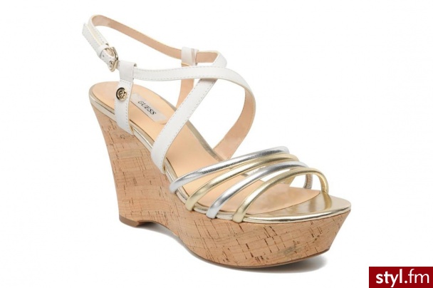 Guess Sandały Wadelyn (Srebrny) - Sandały Buty Moda