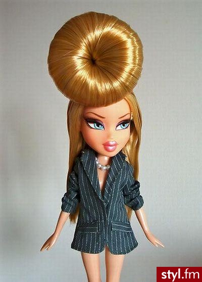 kolekcja lalek Barbie, które powstały na podobieństwo GaGi. Każda z nich jest ubrana w miniaturkę stroju, w którym mogliśmy zobaczyć piosenkarkę. - Misz-masz