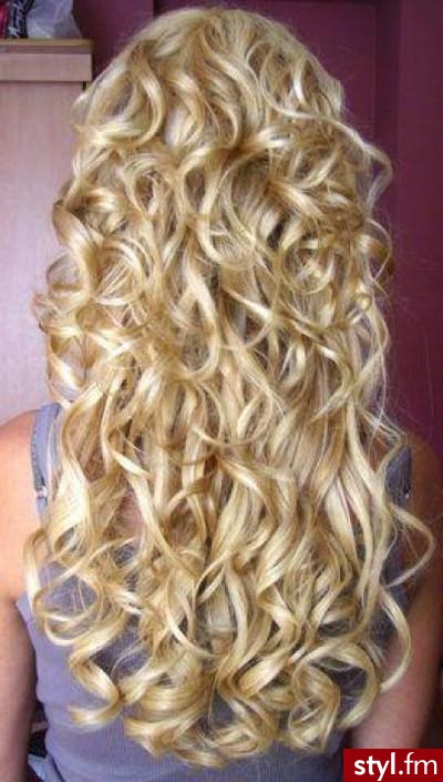 Blond Rozpuszczone Kręcone Na co dzień Długie Fryzury