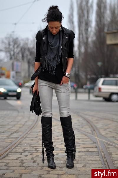 Jeżeli zdjęcie znajduje się już w galerii poproszę o link - Moda uliczna Inne Moda