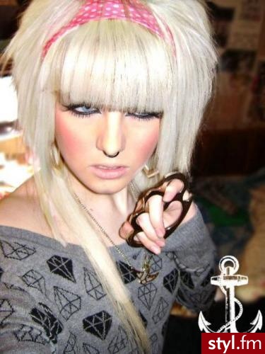 EMO Alternatywne Średnie Fryzury