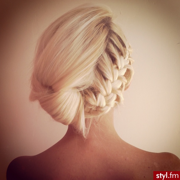 Blond Upięcie Proste z grzywką Ślubne Średnie Fryzury