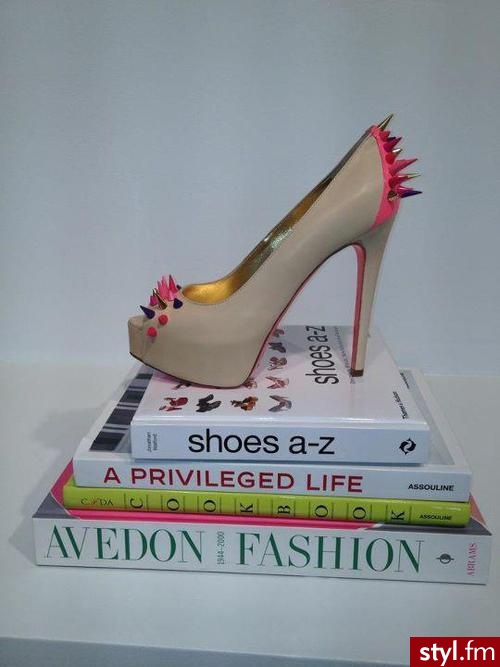 Szpilki Buty Moda