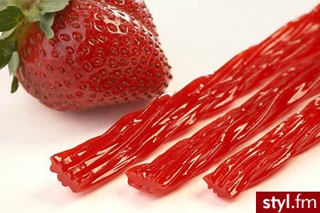 Żelki. Żelki z lukrecją:) W Polsce widziałam tylko w mieszankach z Haribo:/ A wy widziałyście całe opakowanie? - Misz-masz