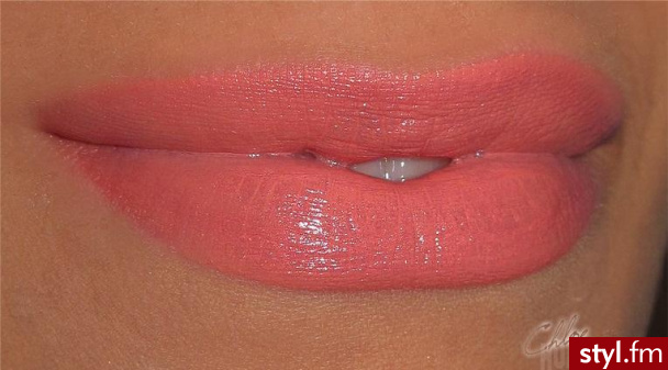 USTA USTA. YSL Rouge Volupté - Tender Peach #26 - Makijaże