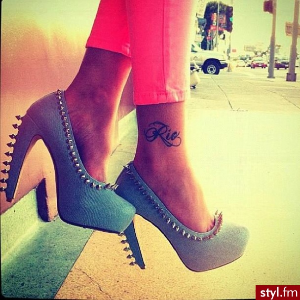 Szpilki Buty Moda