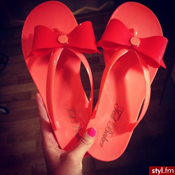 Klapki Buty Moda
